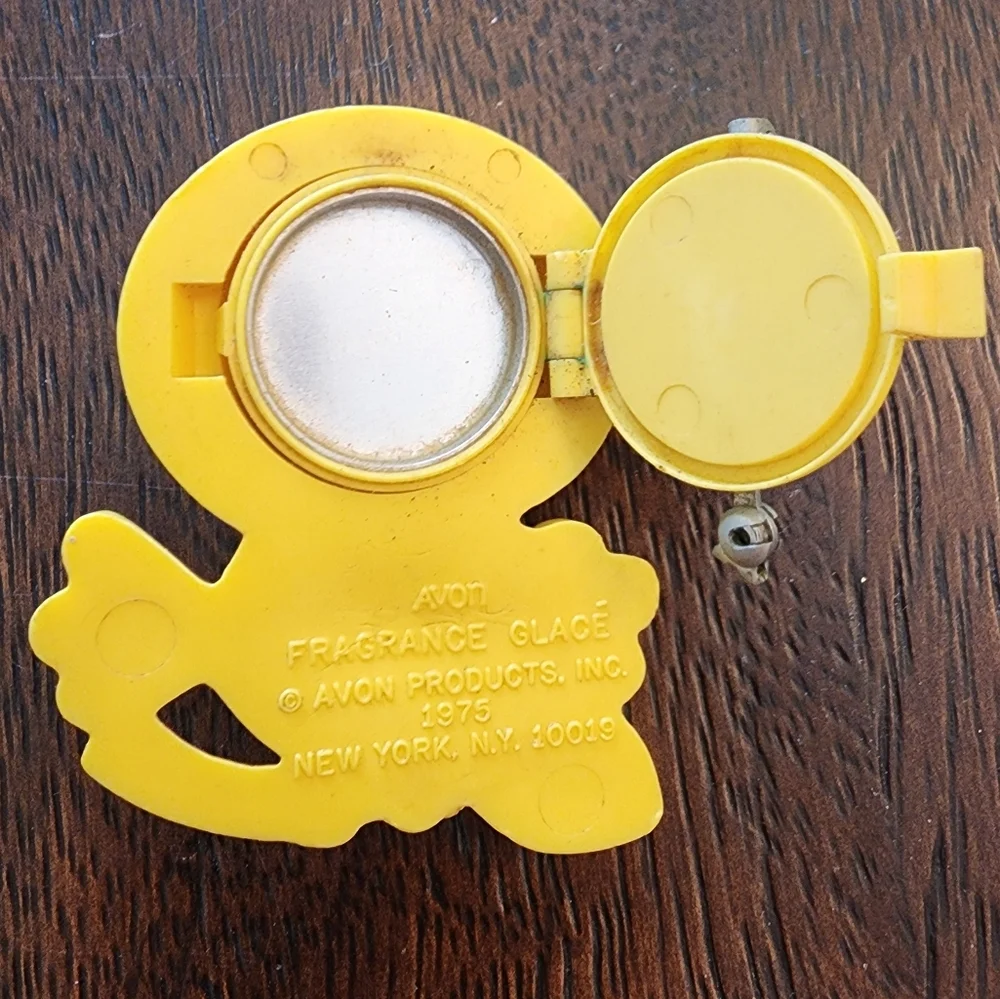 VINTAGE Avon Chicken Little Perfume Holder Pin